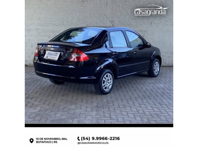 FORD - FIESTA - 2007/2008 - Preta - R$ 27.000,00
