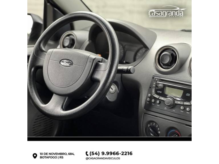 FORD - FIESTA - 2005/2005 - Branca - Sob Consulta