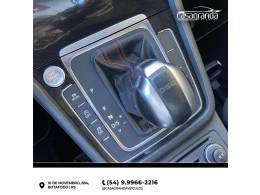 VOLKSWAGEN - GOLF - 2017/2017 - Preta - R$ 160.000,00