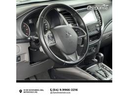 MITSUBISHI - L200 TRITON - 2017/2018 - Marrom - R$ 141.000,00