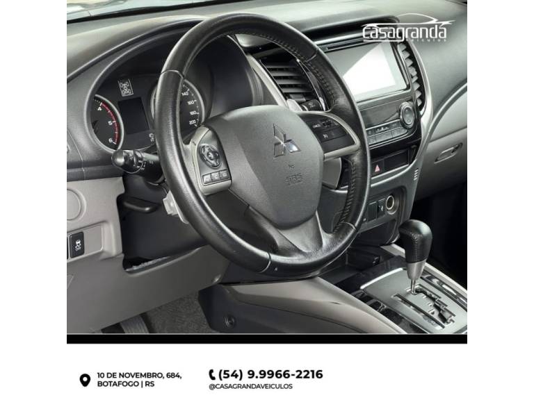 MITSUBISHI - L200 TRITON - 2017/2018 - Marrom - R$ 141.000,00