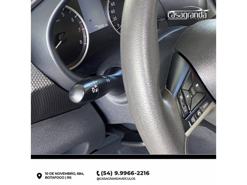 NISSAN - KICKS - 2018/2019 - Cinza - R$ 85.000,00