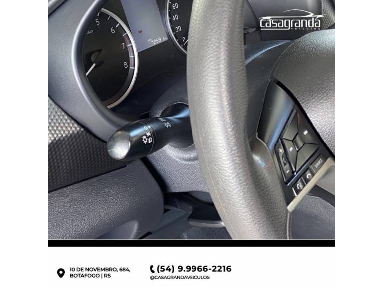 NISSAN - KICKS - 2018/2019 - Cinza - R$ 85.000,00