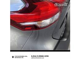 NISSAN - KICKS - 2018/2019 - Cinza - R$ 85.000,00