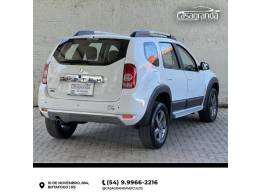 RENAULT - DUSTER - 2013/2014 - Branca - R$ 57.000,00
