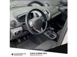 FORD - KA - 2014/2015 - Prata - R$ 42.000,00