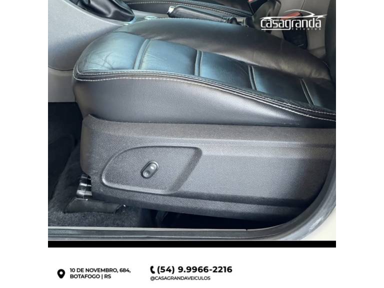 FORD - FOCUS - 2013/2013 - Branca - R$ 58.000,00