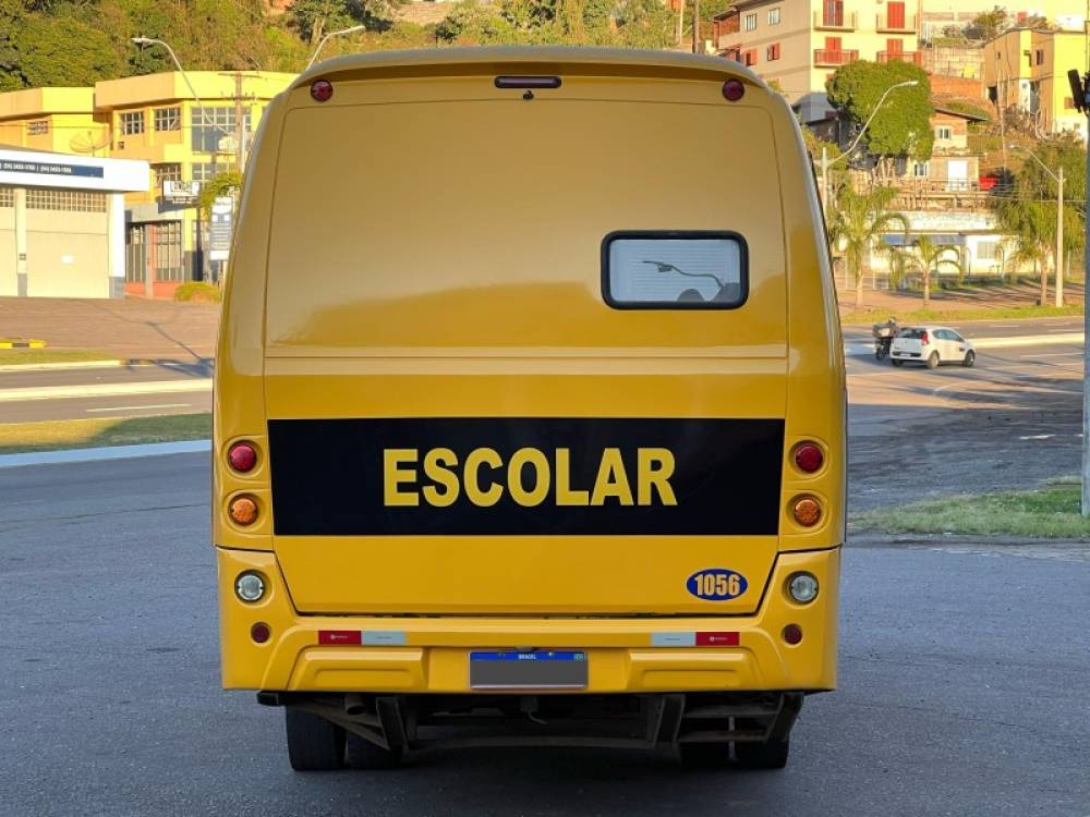 MARCOPOLO - VOLARE - 2015/2015 - Amarela - R$ 340.000,00