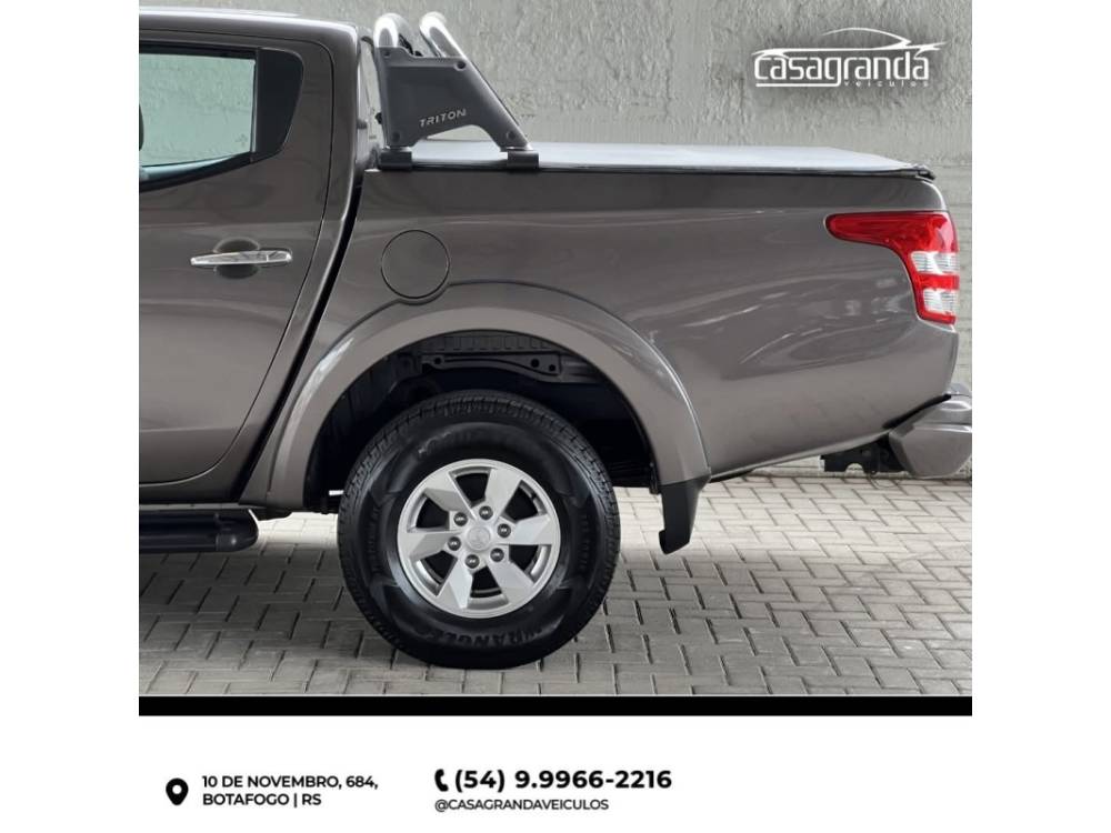 MITSUBISHI - L200 TRITON - 2017/2018 - Marrom - R$ 141.000,00