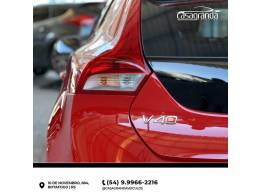 VOLVO - V40 - 2015/2015 - Vermelha - R$ 76.000,00