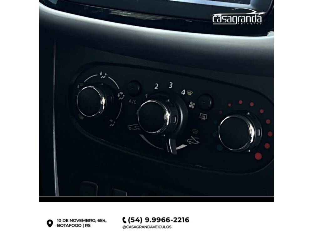 RENAULT - SANDERO - 2015/2016 - Branca - Sob Consulta