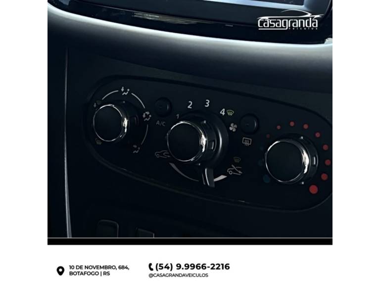 RENAULT - SANDERO - 2015/2016 - Branca - Sob Consulta