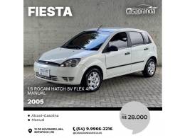 FORD - FIESTA - 2005/2005 - Branca - R$ 28.000,00