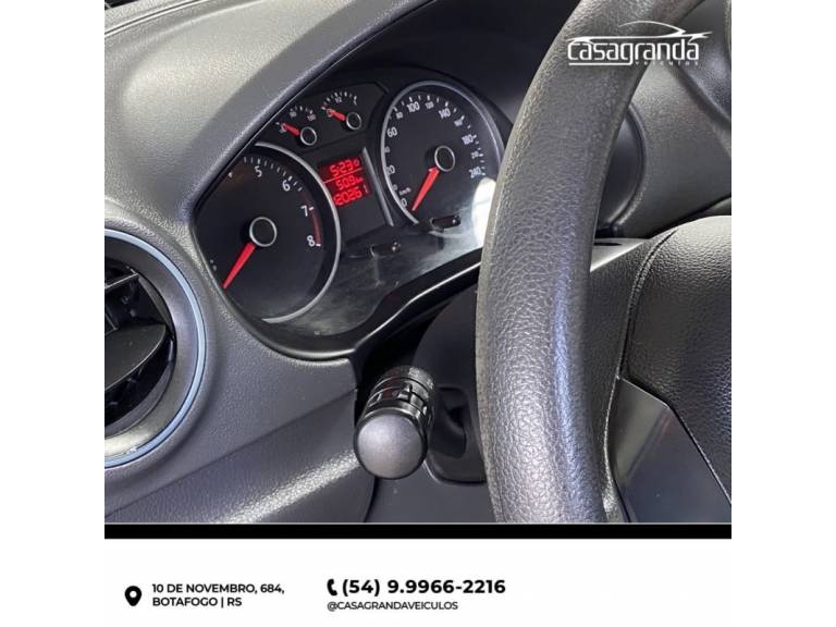 VOLKSWAGEN - SAVEIRO - 2013/2014 - Preta - R$ 49.000,00