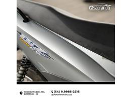 HONDA - BIZ 125 - 2005/2006 - Prata - R$ 8.500,00