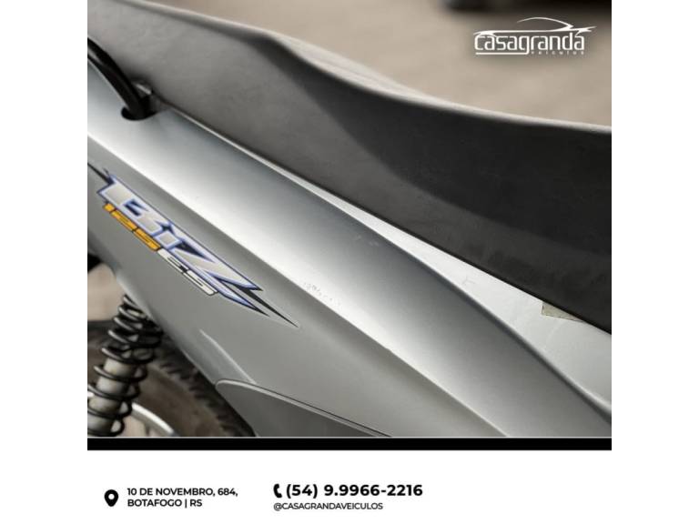 HONDA - BIZ 125 - 2005/2006 - Prata - R$ 8.500,00