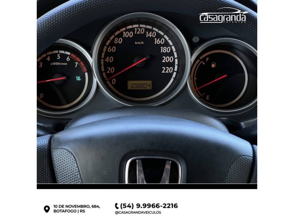 HONDA - FIT - 2006/2007 - Prata - R$ 35.000,00