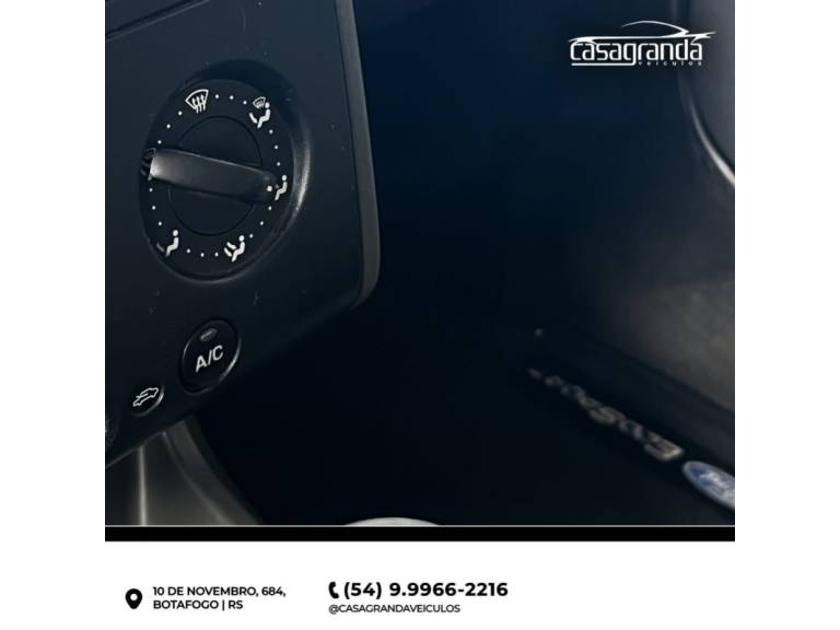 FORD - ECOSPORT - 2004/2005 - Vermelha - Sob Consulta