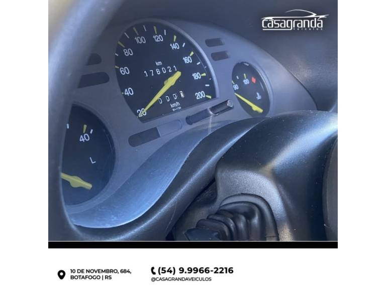 CHEVROLET - CORSA - 1997/1998 - Vermelha - R$ 15.000,00