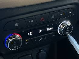 CHEVROLET - ONIX - 2023/2024 - Prata - R$ 97.000,00