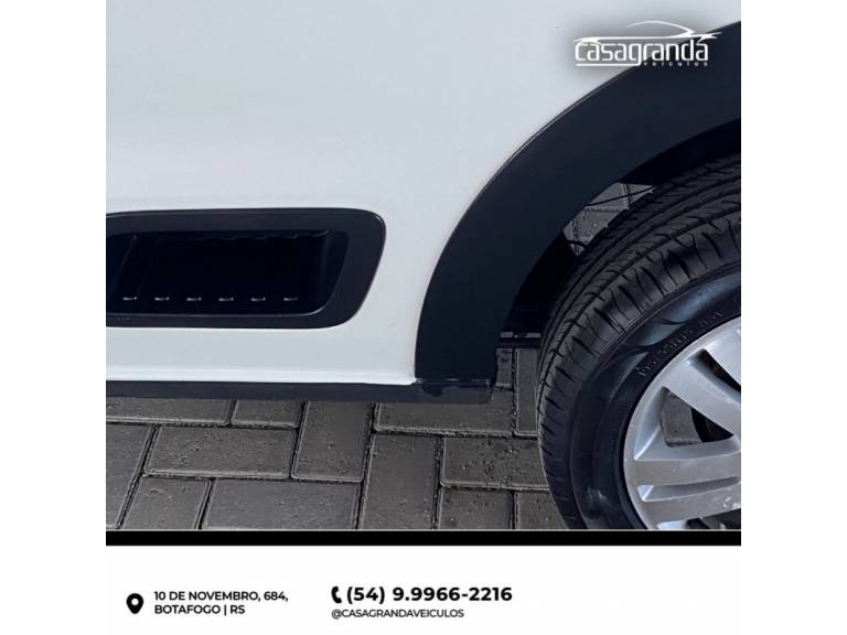 VOLKSWAGEN - SAVEIRO - 2014/2015 - Branca - R$ 49.500,00