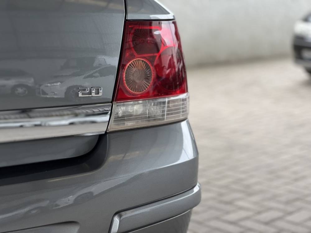 CHEVROLET - VECTRA - 2010/2011 - Cinza - R$ 46.000,00
