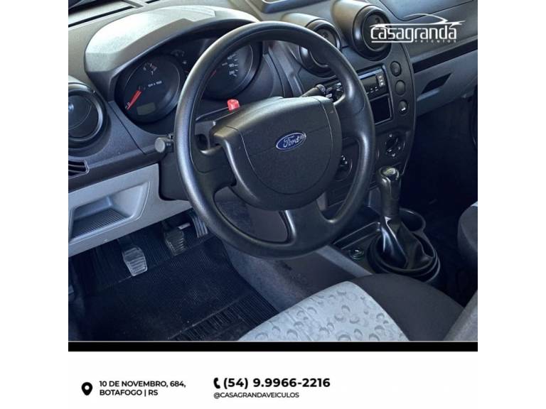 FORD - FIESTA - 2009/2009 - Prata - R$ 29.000,00