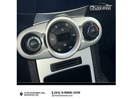 FORD - FIESTA - 2013/2014 - Vermelha - Sob Consulta