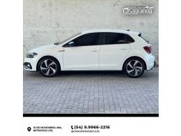 VOLKSWAGEN - POLO - 2021/2021 - Branca - R$ 118.000,00