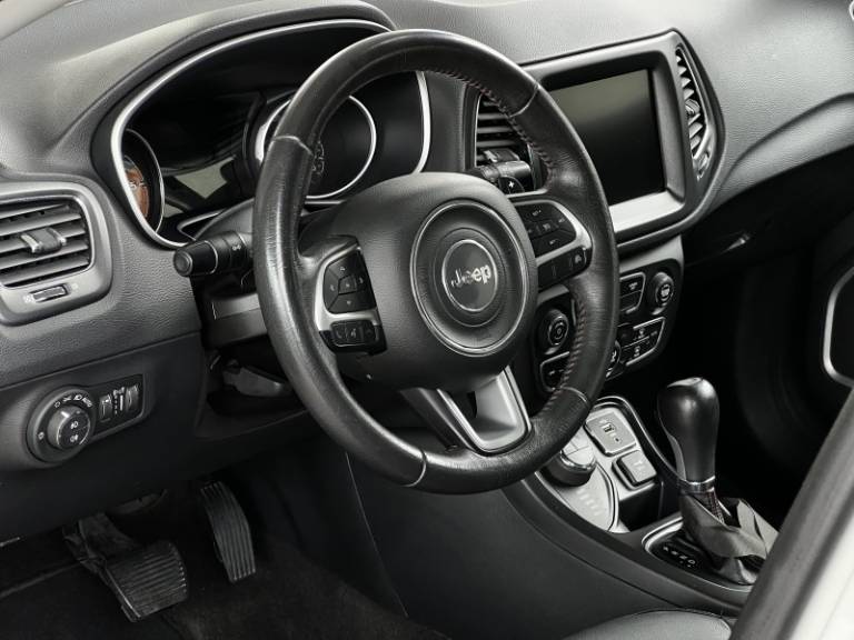 JEEP - COMPASS - 2017/2017 - Branca - R$ 105.000,00