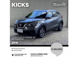 NISSAN - KICKS - 2018/2019 - Cinza - R$ 85.000,00