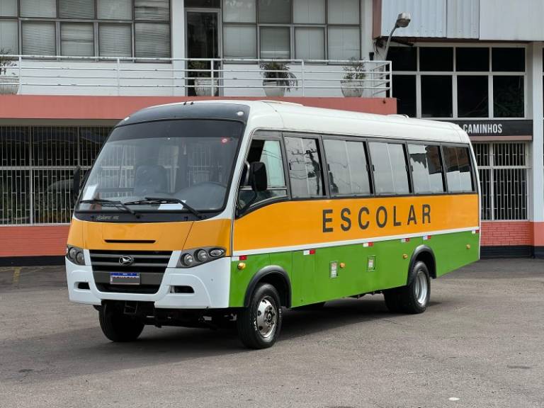 MARCOPOLO - VOLARE - 2016/2017 - Branca - R$ 390.000,00