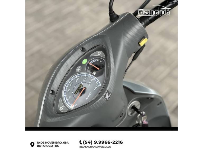 HONDA - BIZ 125 - 2005/2006 - Prata - R$ 8.500,00