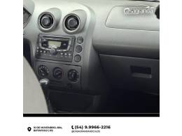 FORD - FIESTA - 2005/2005 - Branca - Sob Consulta