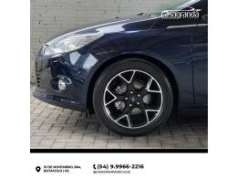 FORD - FOCUS - 2013/2014 - Azul - R$ 65.000,00