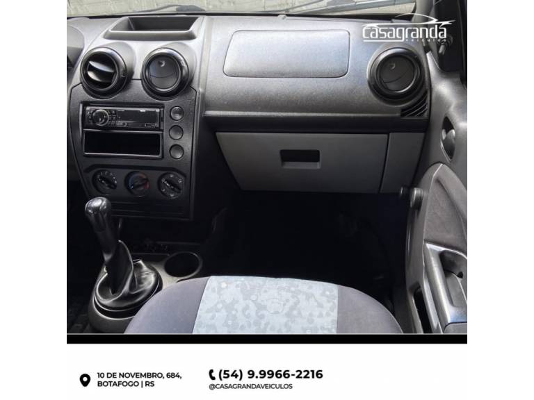 FORD - FIESTA - 2007/2008 - Preta - R$ 27.000,00