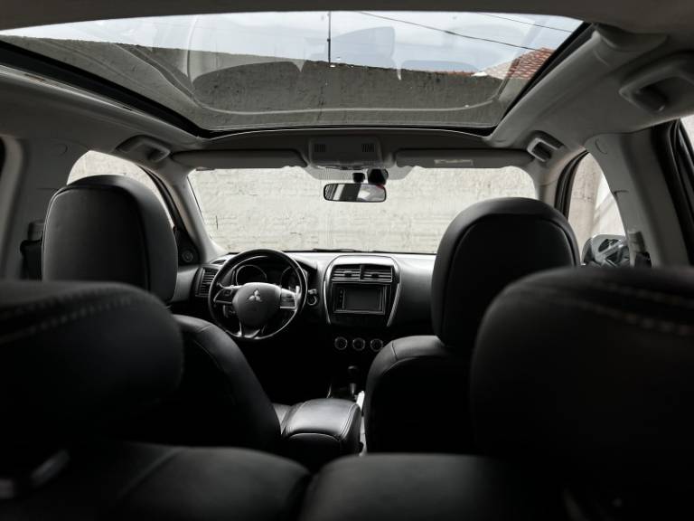 MITSUBISHI - ASX - 2013/2014 - Branca - R$ 77.000,00