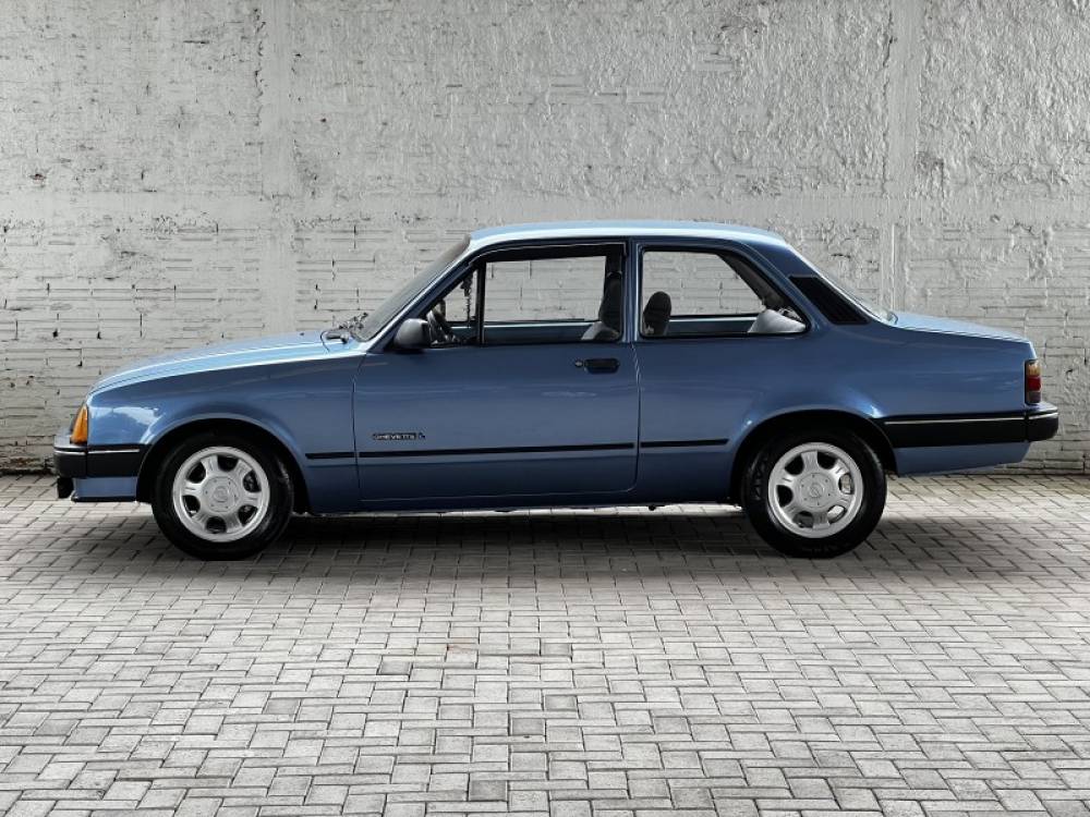 CHEVROLET - CHEVETTE - 1993/1993 - Azul - R$ 27.000,00