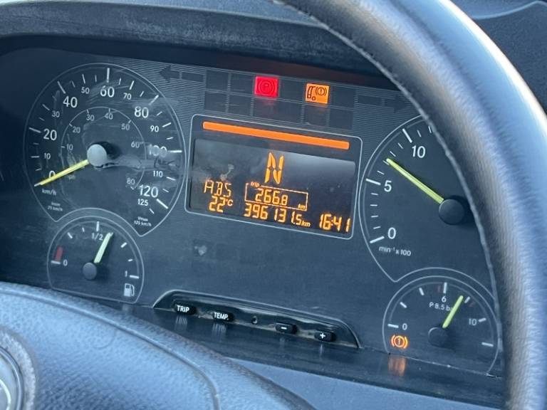 MARCOPOLO - VOLARE - 2015/2016 - Branca - R$ 350.000,00