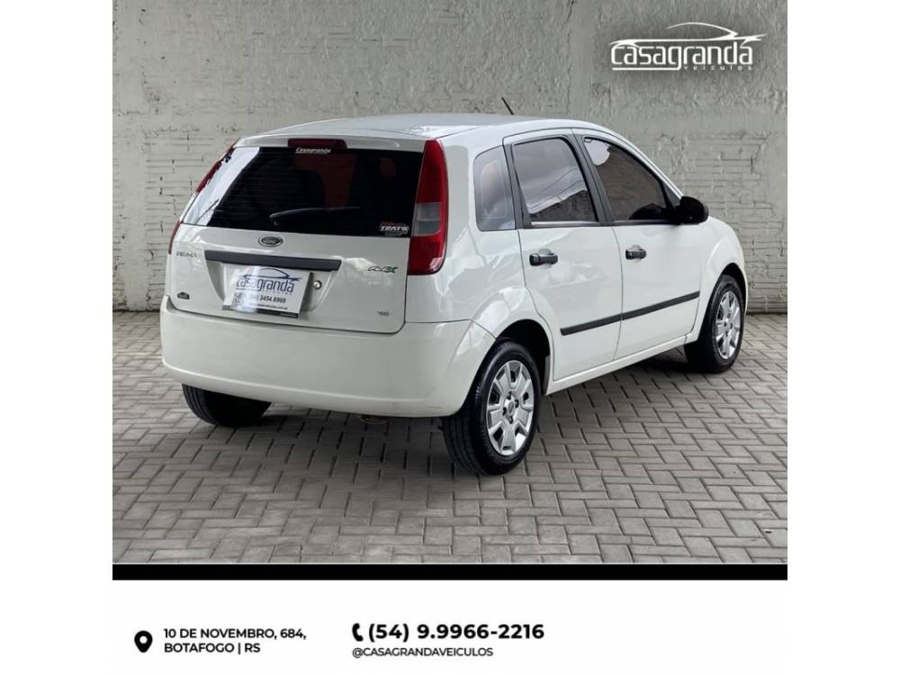 FORD - FIESTA - 2005/2005 - Branca - R$ 28.000,00