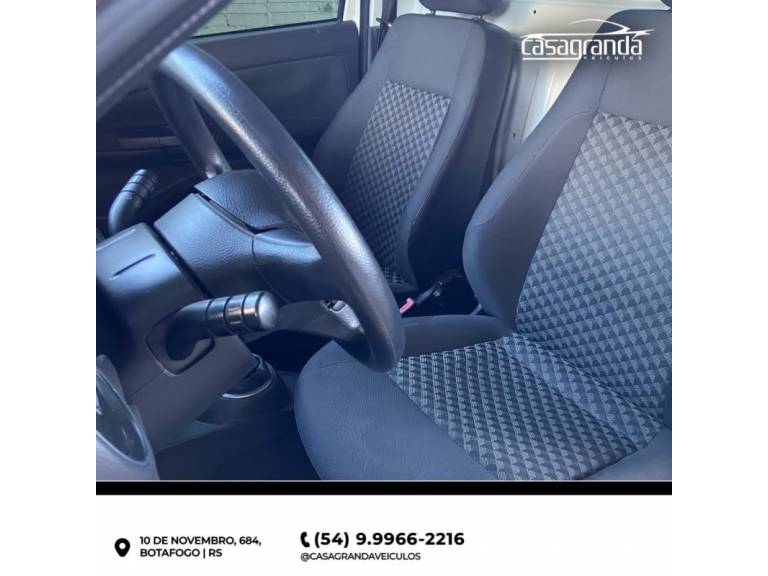 VOLKSWAGEN - SAVEIRO - 2014/2015 - Branca - R$ 49.500,00