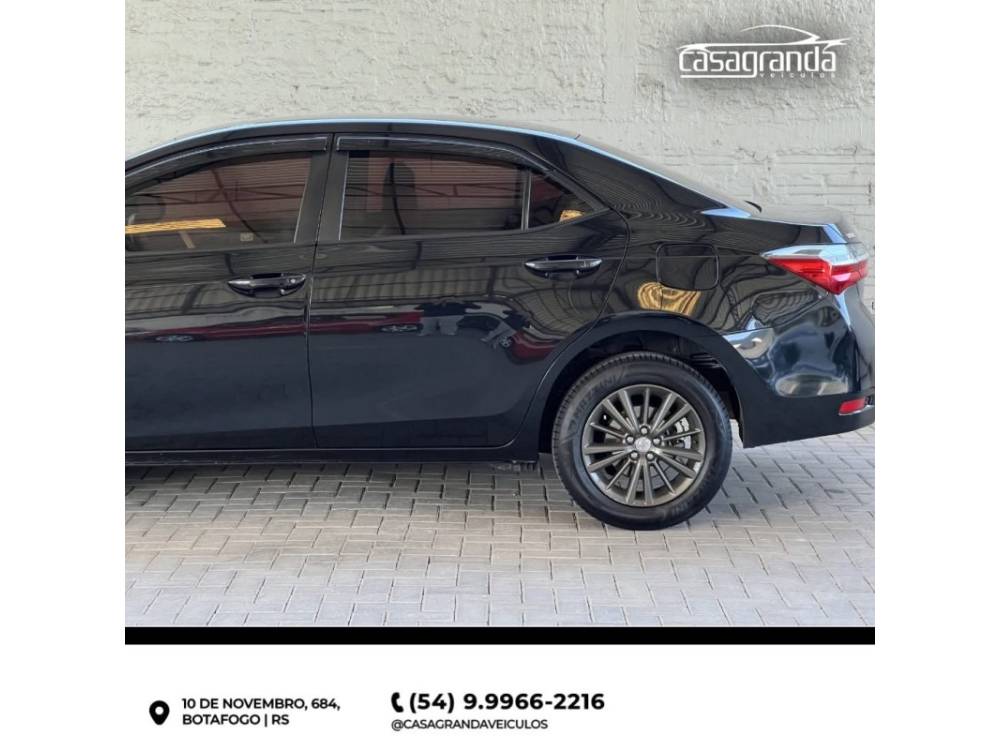 TOYOTA - COROLLA - 2017/2018 - Preta - R$ 95.000,00