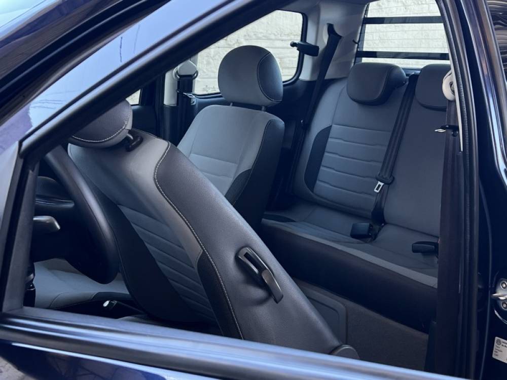 VOLKSWAGEN - SAVEIRO - 2017/2017 - Azul - R$ 79.000,00