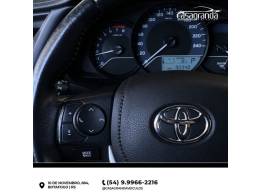 TOYOTA - COROLLA - 2017/2018 - Preta - R$ 95.000,00