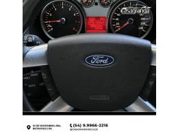 FORD - FOCUS - 2013/2013 - Branca - R$ 58.000,00
