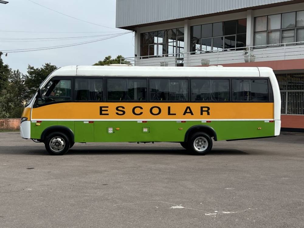 MARCOPOLO - VOLARE - 2016/2017 - Branca - R$ 390.000,00