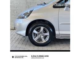 HONDA - FIT - 2006/2007 - Prata - R$ 35.000,00