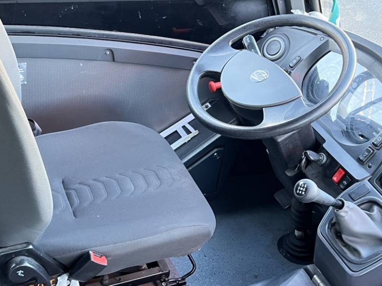 MARCOPOLO - VOLARE - 2019/2020 - Prata - R$ 450.000,00