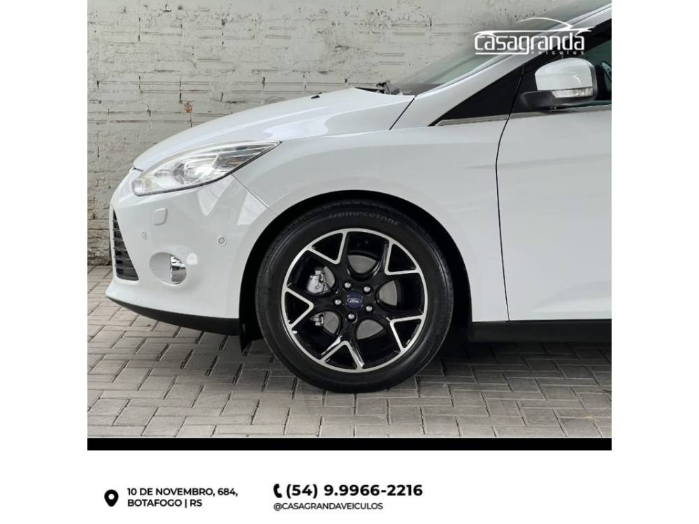 FORD - FOCUS - 2015/2015 - Branca - R$ 64.000,00