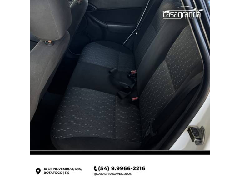 FORD - FOCUS - 2005/2005 - Branca - R$ 28.000,00